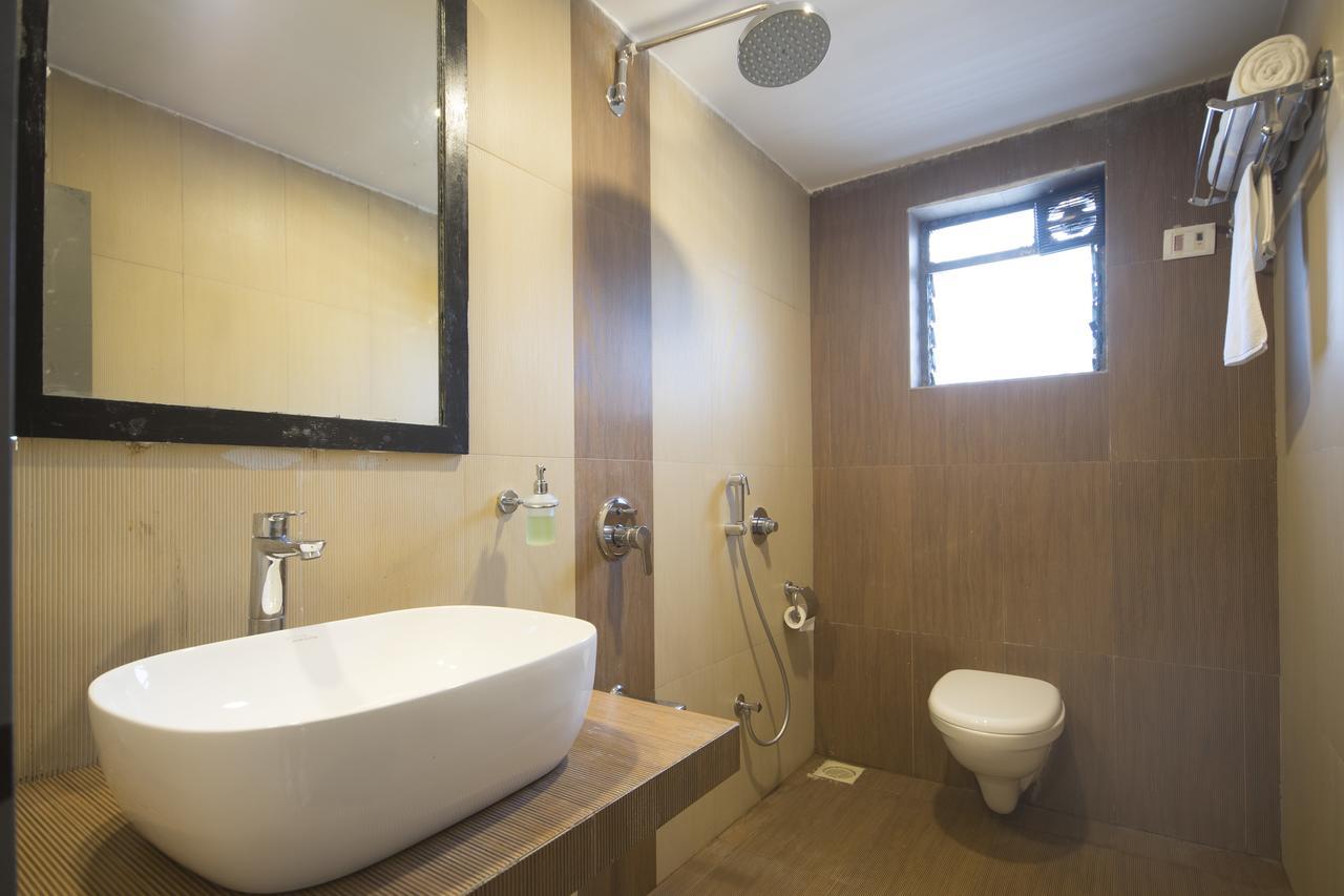Oyo Townhouse 16 International Airport Hotel Mumbai Kültér fotó