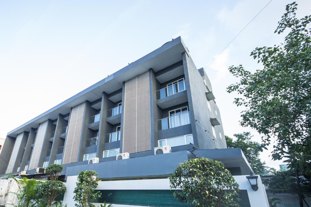 Oyo Townhouse 16 International Airport Hotel Mumbai Kültér fotó