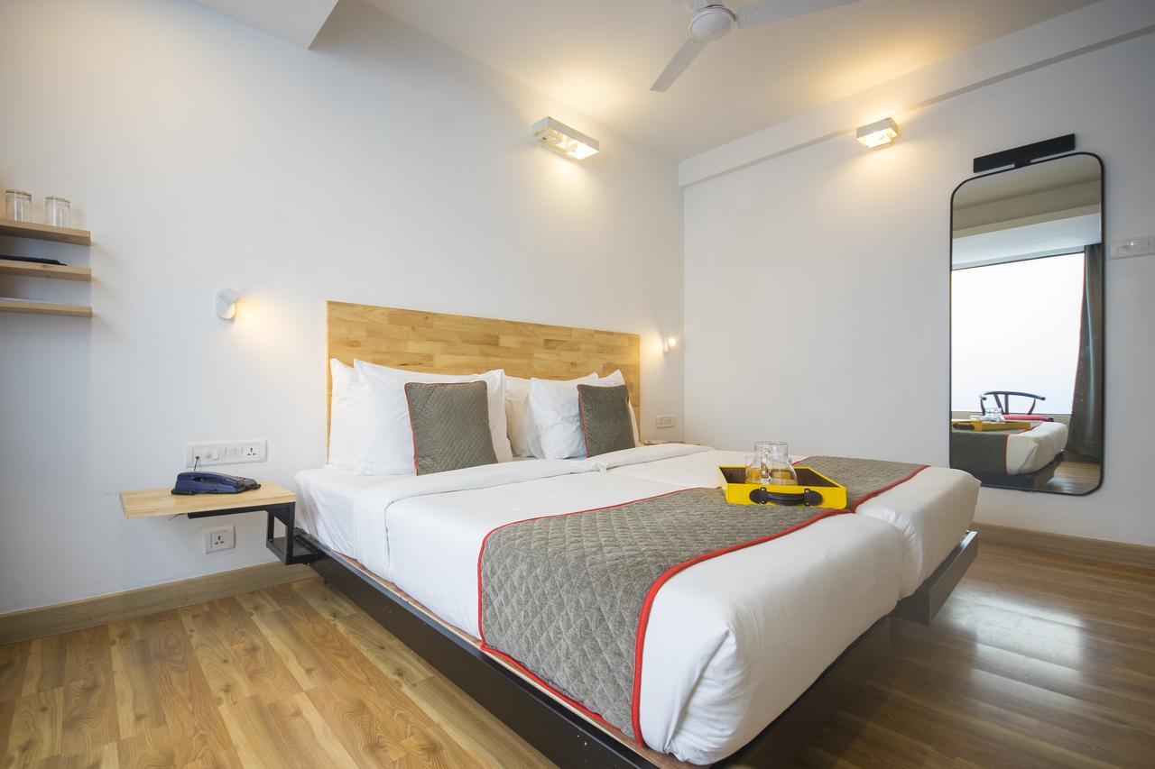 Oyo Townhouse 16 International Airport Hotel Mumbai Kültér fotó